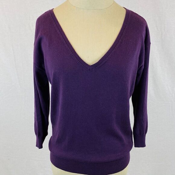 Banana Republic 3/4 sleeve V-Neck Sweater - Picture 1 of 4